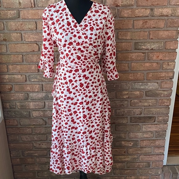Dresses & Skirts - Floral Wrap Dress in Red and White Large NWT